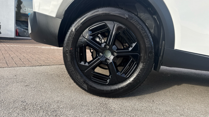 Citroen C3 Aircross 1.2 Hybrid [145] Collection 5dr e-DCS6 Petrol Hatchback - Image 7